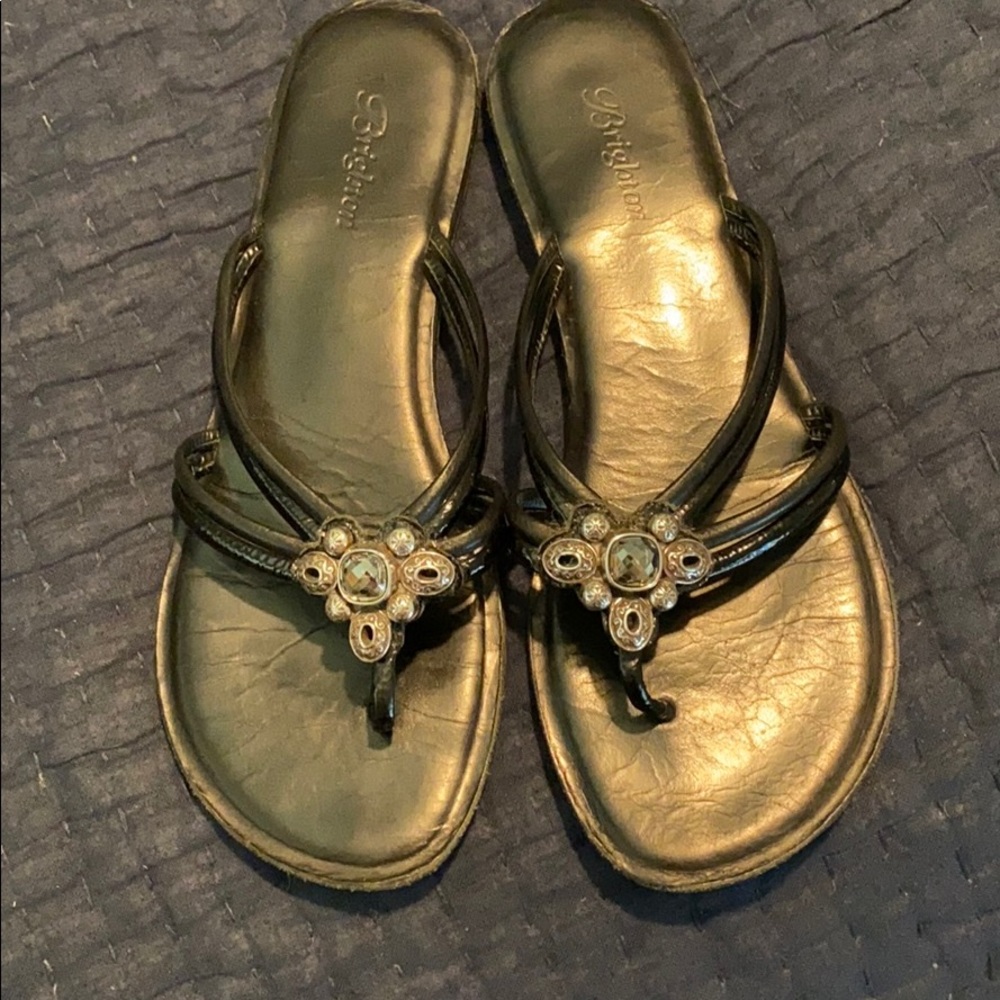 Brighton black leather flip flop sandals